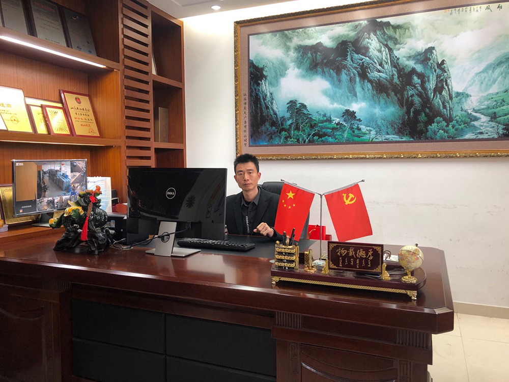 星科實(shí)業(yè)的工業(yè)冷風(fēng)機(jī)產(chǎn)品降溫效果特別好，訂單源源不斷滾滾來