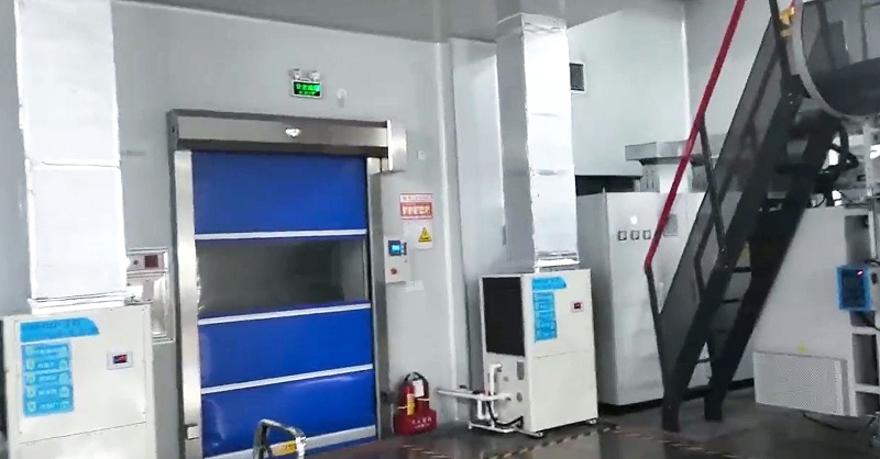 車間區(qū)域崗位降溫，安裝蒸發(fā)冷省電空調(diào)-立式管道款